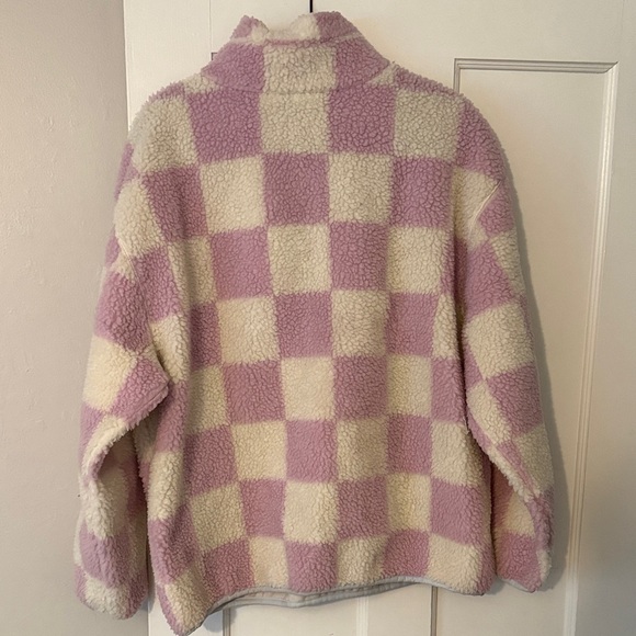 Levi's Pink and Cream Checkered Fleece Jacket - Picture 6 of 6